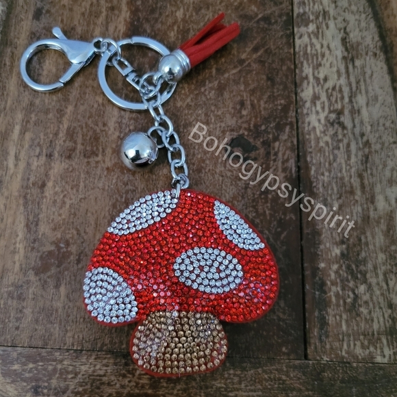 🍄 Mushroom Crystal Rhinestone Keychain Bag Charm With Red Tassel - Picture 8 of 13